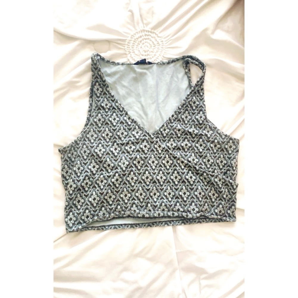 Women’s crop top
